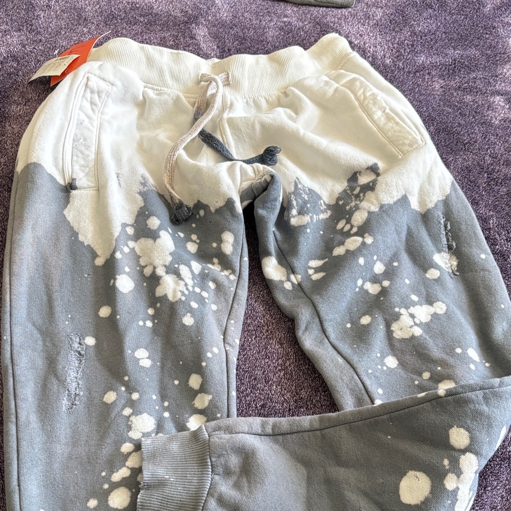 Chic Gray and White Women's Joggers
